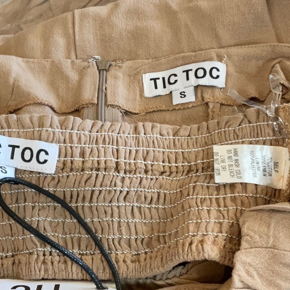 Tic Toc - Wanda 2 piece taupe skirt and top - Picture 3 of 3